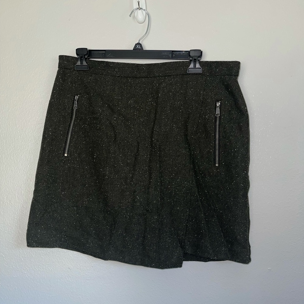 Banana Republic mini skirt